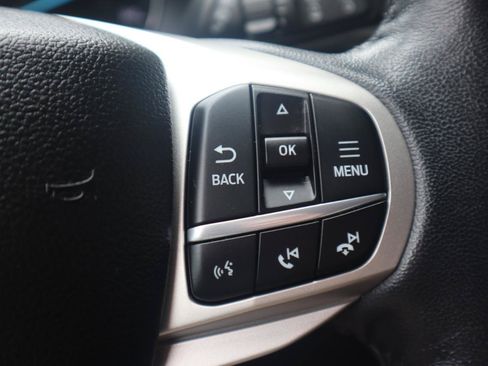 Used 2022 Ford Explorer XLT w/ Equipment Group 202A AWD/4WD image 63