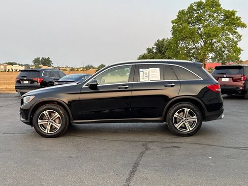 Used 2019 Mercedes-Benz GLC 300 4MATIC w/ Premium Package image 4