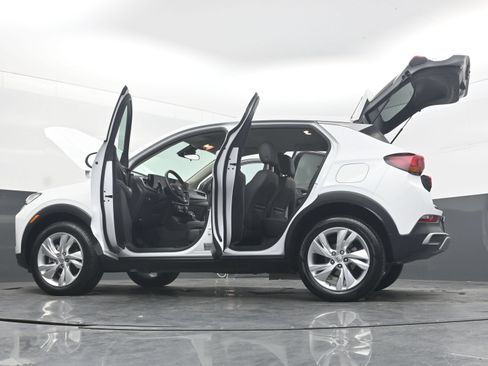 Used 2025 Buick Encore GX Preferred AWD/4WD image 43
