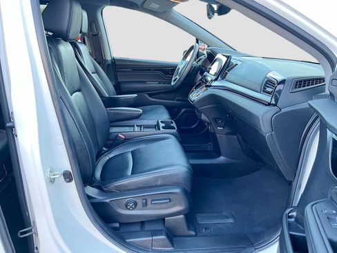 Used 2023 Honda Odyssey Touring image 32