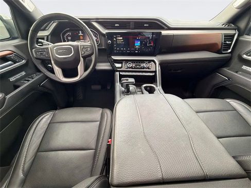 Used 2023 GMC Sierra 1500 Denali w/ Denali Reserve Package image 18