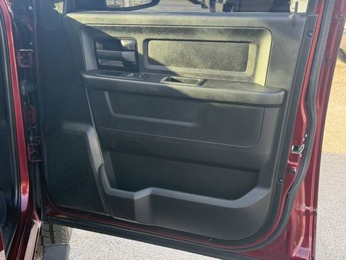 Used 2019 RAM 1500 Express w/ Express Value Package RWD image 33