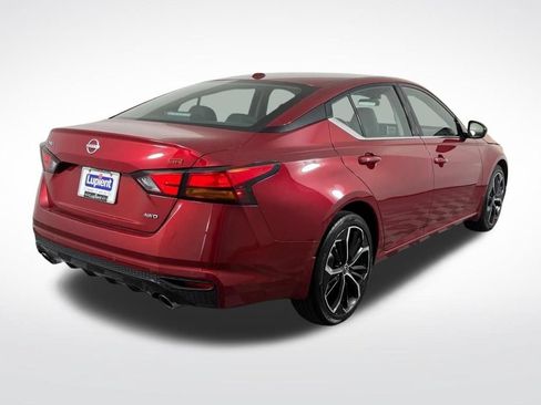 Used 2024 Nissan Altima 2.5 SR AWD/4WD image 6