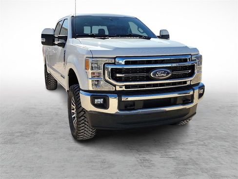 Used 2022 Ford F250 Lariat w/ Lariat Value Package image 2