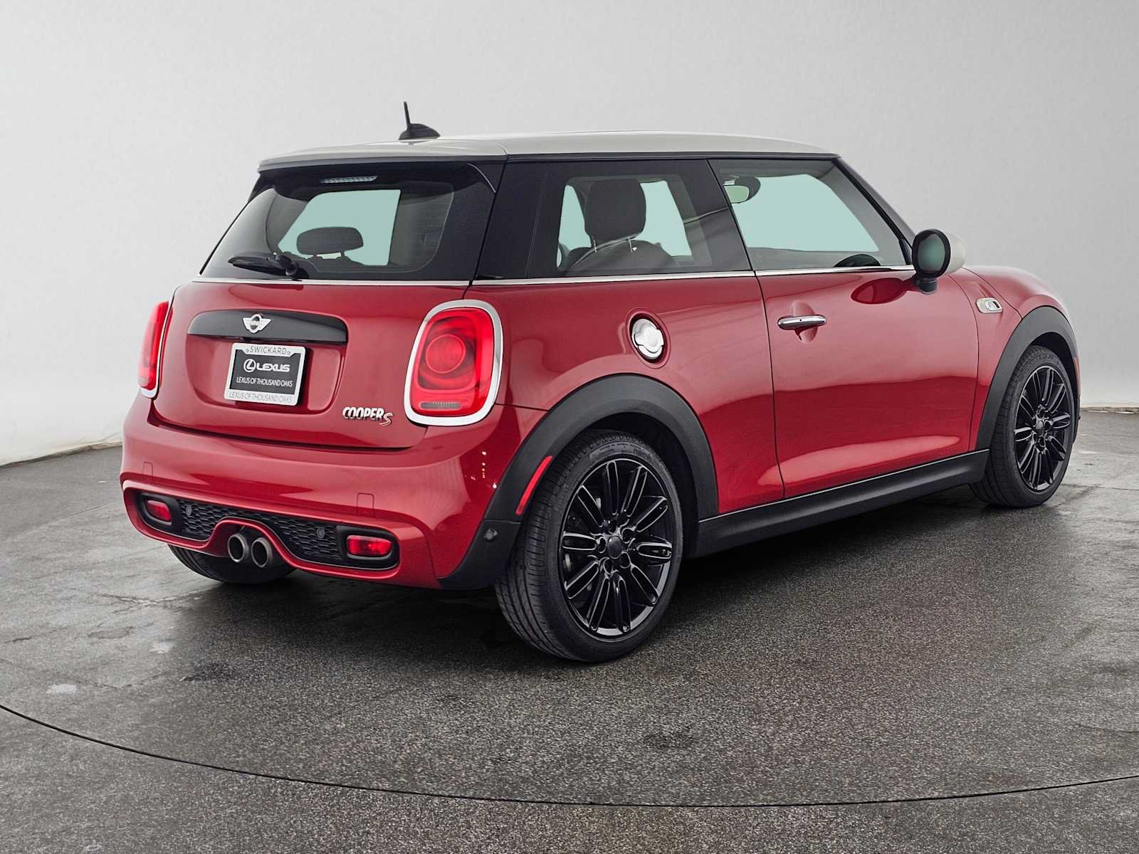 Used 2018 MINI Cooper S FWD image 3
