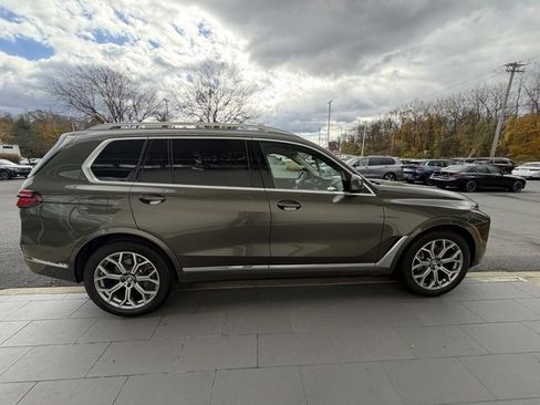 Used 2025 BMW X7 xDrive40i w/ Climate Comfort Package image 6