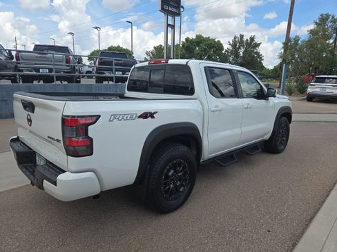 Used 2022 Nissan Frontier PRO-4X w/ Pro-4X Premium Package AWD/4WD image 5