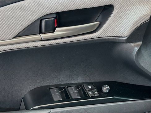 New 2026 Toyota Camry SE image 18