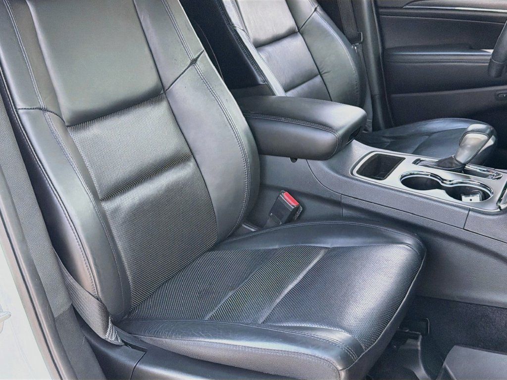 Used 2018 Jeep Grand Cherokee Limited w/ Luxury Group II RWD image 29
