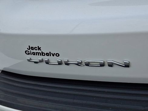 Used 2024 GMC Yukon XL Denali Ultimate AWD/4WD image 33