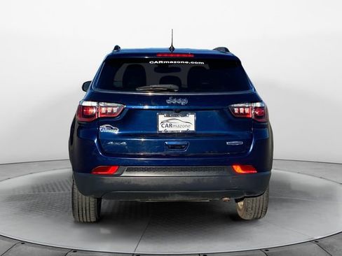 Used 2018 Jeep Compass Latitude w/ Cold Weather Group image 4