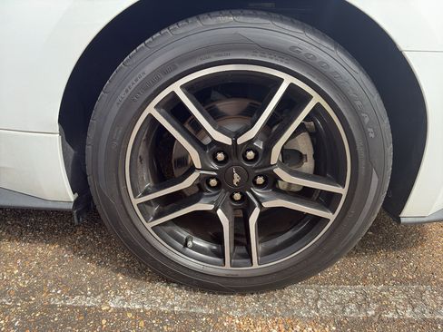 Used 2023 Ford Mustang Premium RWD image 5