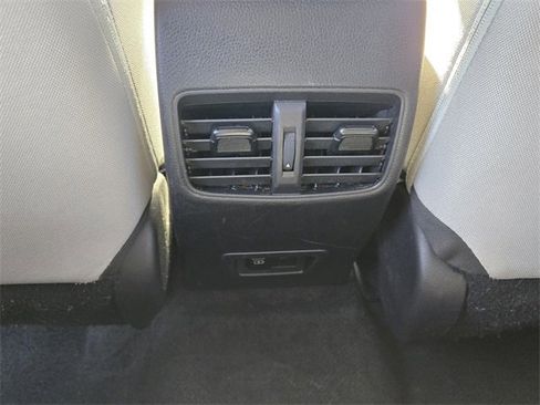 Used 2022 Toyota Corolla Cross LE image 16