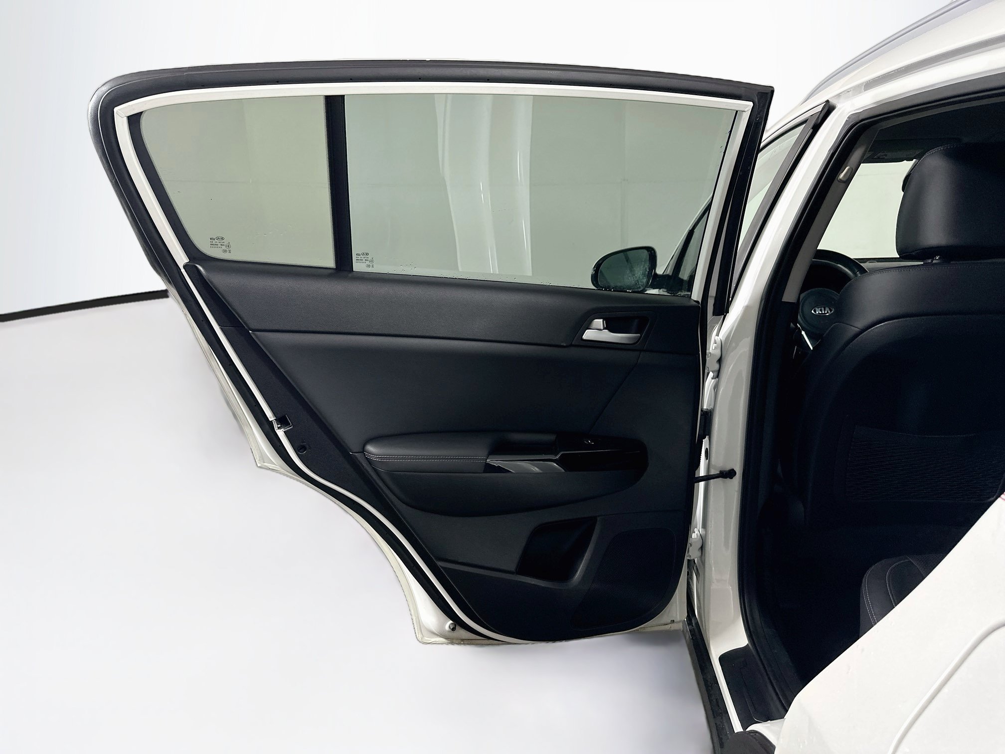 Used 2020 Kia Sportage EX FWD image 25