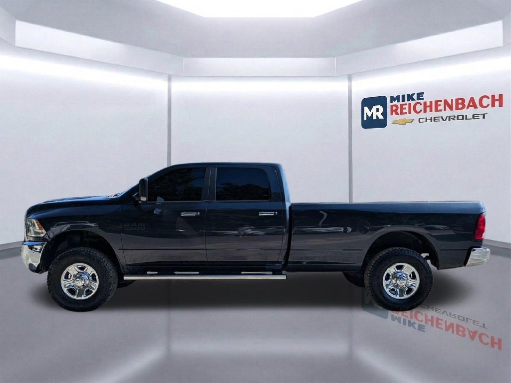 Used 2018 RAM 3500 SLT AWD/4WD image 7