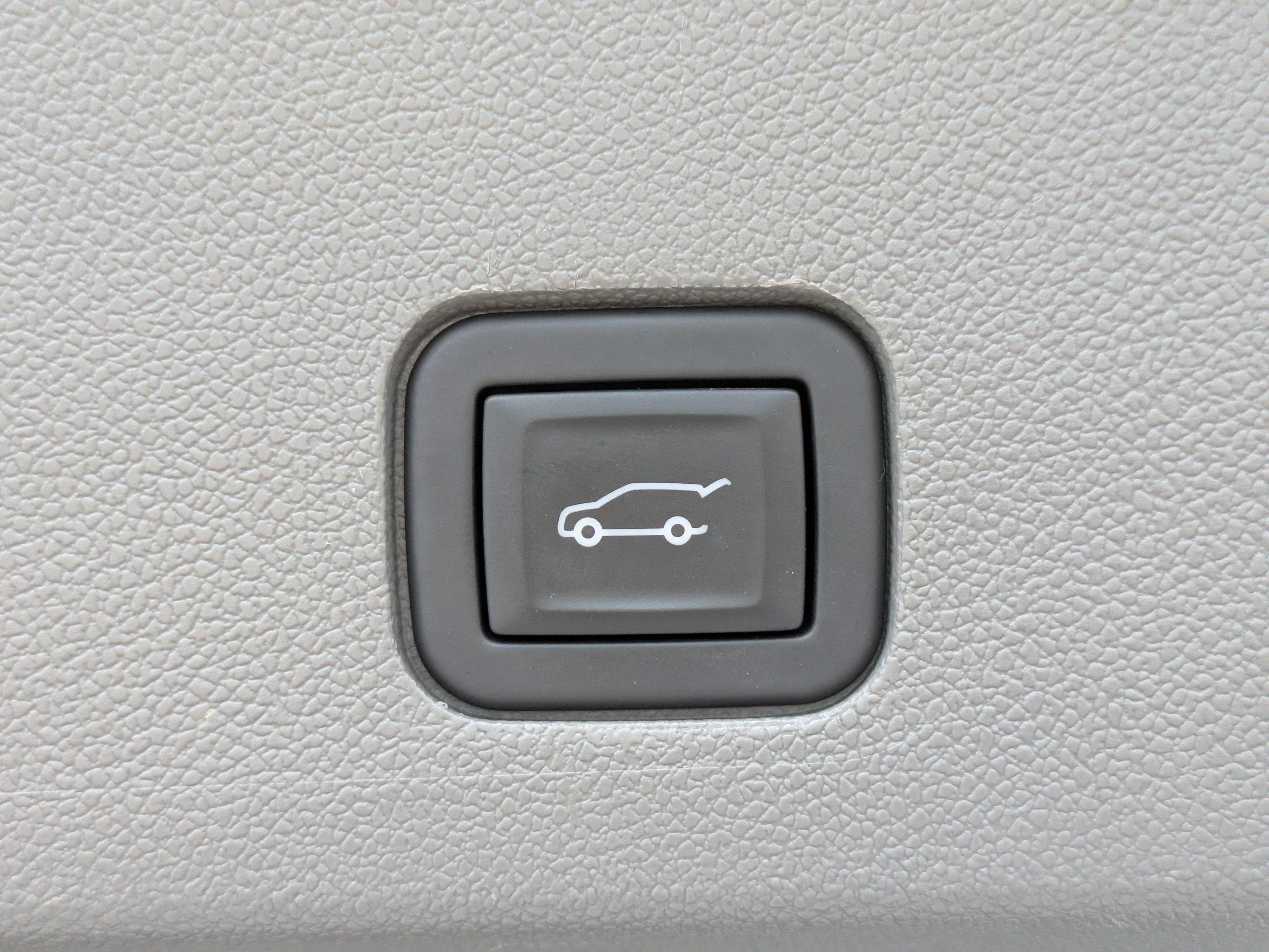 Certified 2024 Cadillac XT6 Premium Luxury FWD image 11