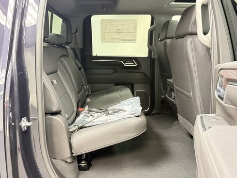 New 2026 GMC Sierra 2500 SLT w/ SLT Premium Package image 18