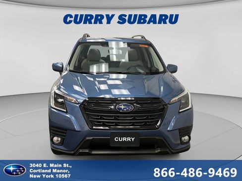 Used 2023 Subaru Forester Premium AWD/4WD image 8