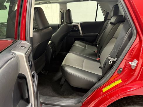 Used 2020 Toyota 4Runner SR5 Premium image 34