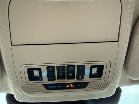 Used 2020 Ford Explorer Limited w/ Class III Trailer Tow Package image 38