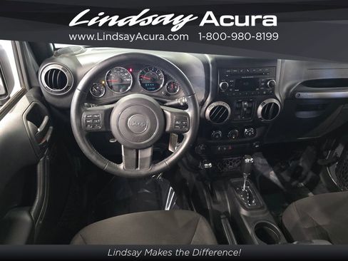 Used 2017 Jeep Wrangler Unlimited Sport w/ Quick Order Package 24S AWD/4WD image 13