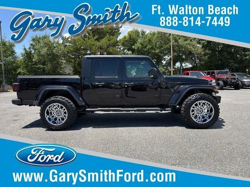 Used 2022 Jeep Gladiator Sport AWD/4WD image 1