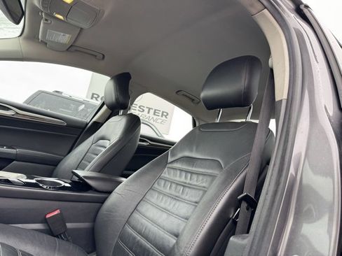 Used 2013 Ford Fusion SE image 8