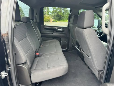 Used 2024 Chevrolet Silverado 2500 LT AWD/4WD image 22