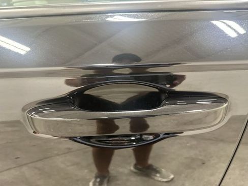 Used 2024 Honda Accord EX image 11