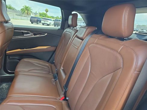 Certified 2023 Lincoln Nautilus Reserve w/ Equipment Group 201A AWD/4WD image 13