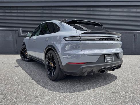 Certified 2024 Porsche Cayenne Turbo GT AWD/4WD image 3