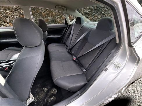 Used 2019 Nissan Sentra S image 23