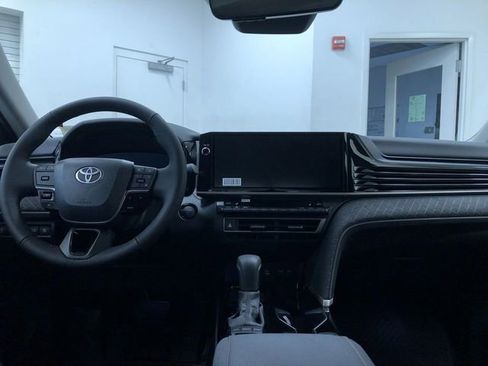 New 2026 Toyota Camry XLE image 17