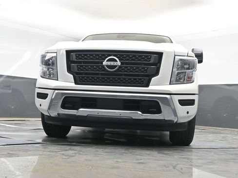 Used 2024 Nissan Titan SV w/ SV Convenience Package image 27