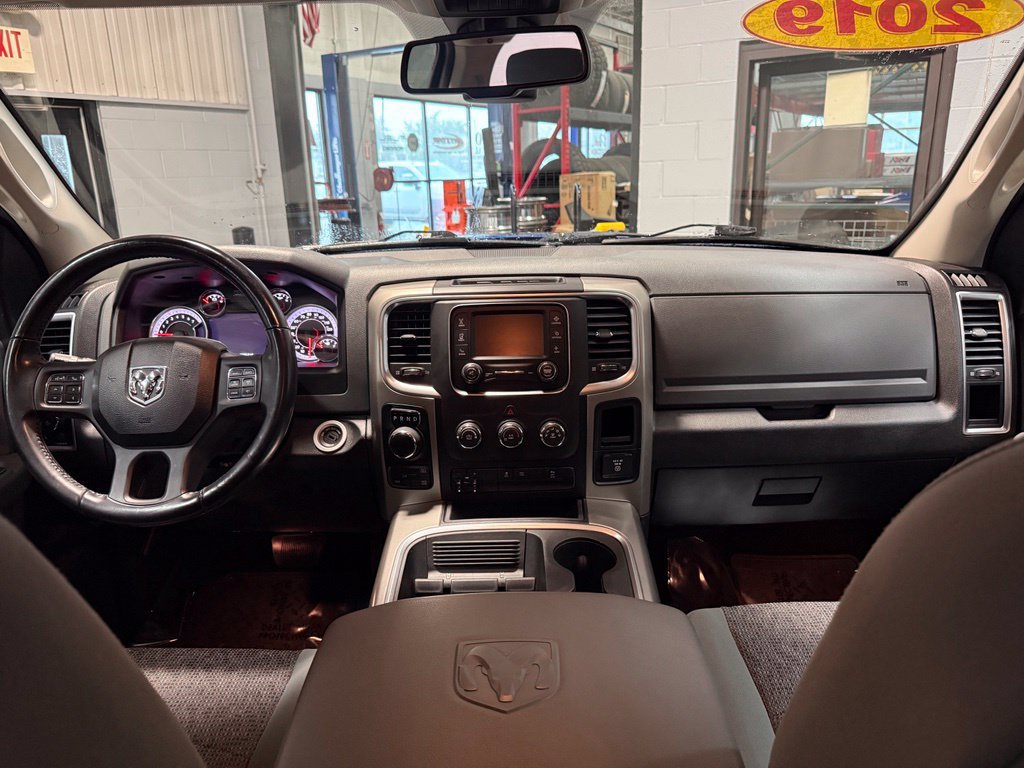 Used 2019 RAM 1500 Warlock AWD/4WD image 13