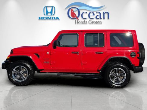 Used 2023 Jeep Wrangler Sahara image 8