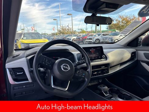 Certified 2023 Nissan Rogue SV image 11