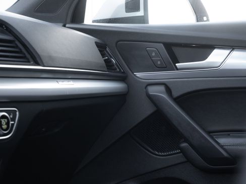 Certified 2023 Audi Q5 2.0T Premium Plus w/ Premium Plus Package image 16