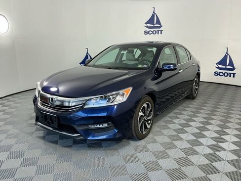Used 2016 Honda Accord EX image 3