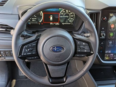 Used 2025 Subaru Forester Premium AWD/4WD image 17
