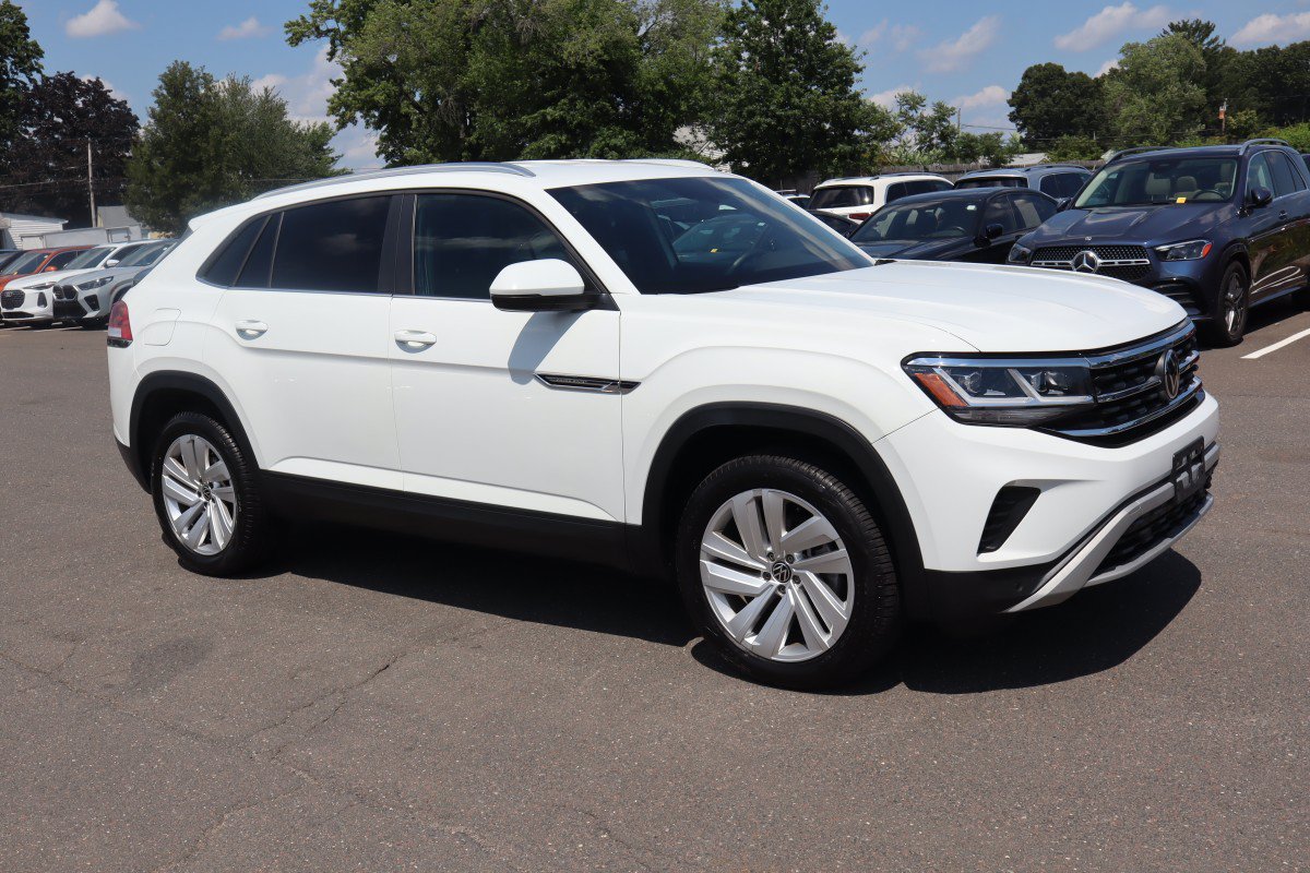 Used 2023 Volkswagen Atlas Cross Sport SE AWD/4WD image 3