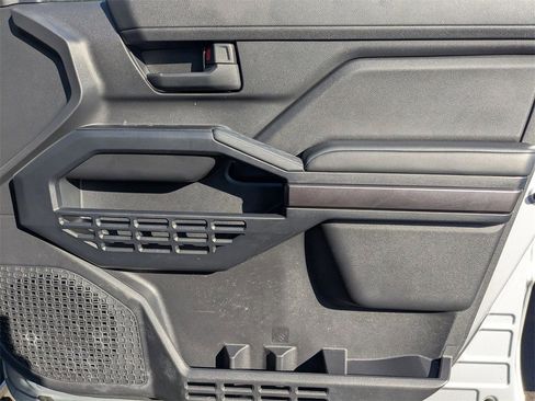 Used 2025 Toyota 4Runner SR5 image 34