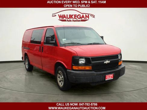 Used 2009 Chevrolet Express 1500 RWD image 3