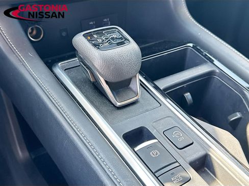 Used 2024 Nissan Pathfinder SL image 22