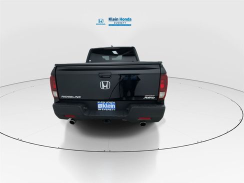 Certified 2023 Honda Ridgeline Sport image 9