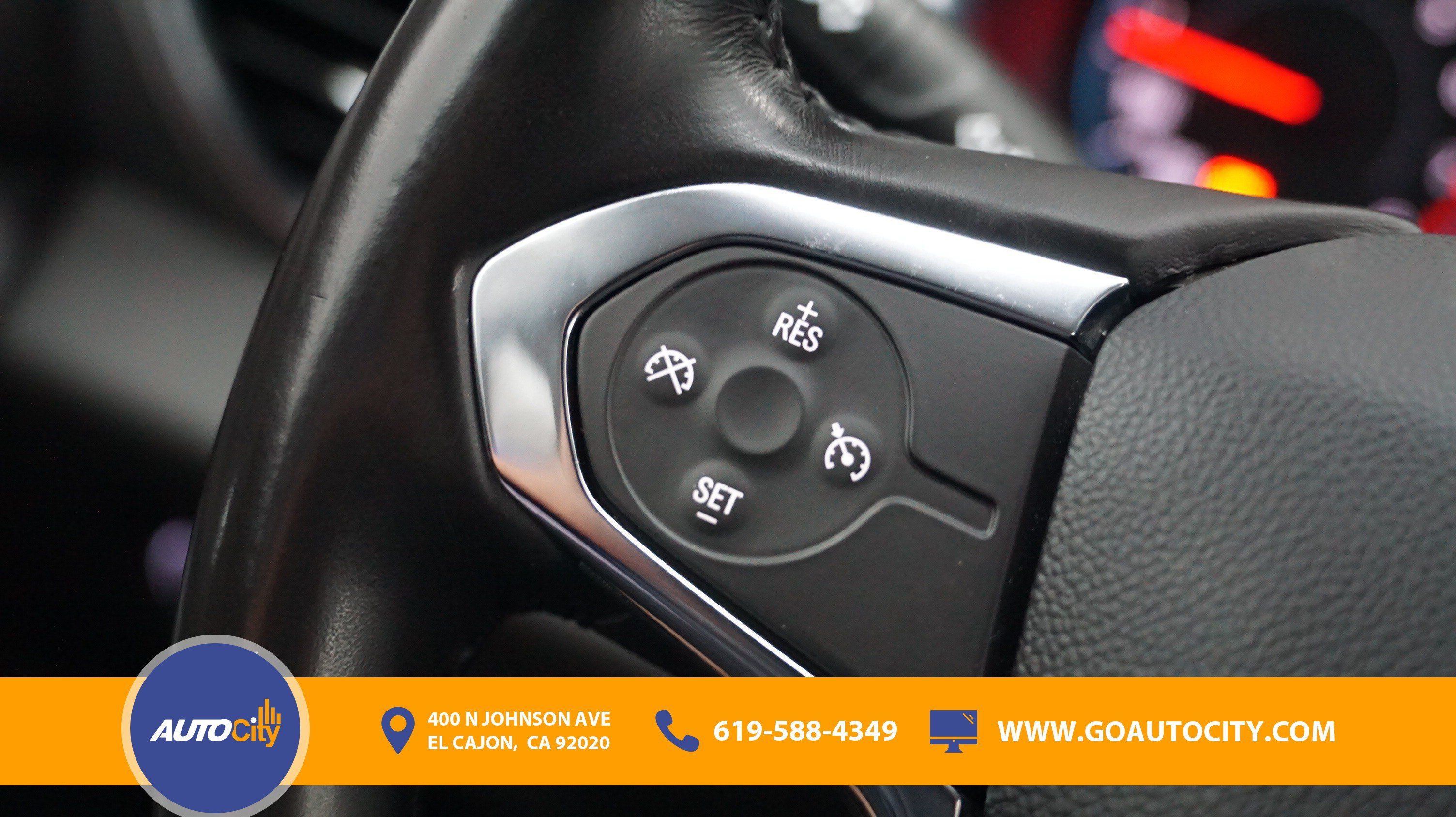 Used 2019 Chevrolet Traverse LT FWD image 21