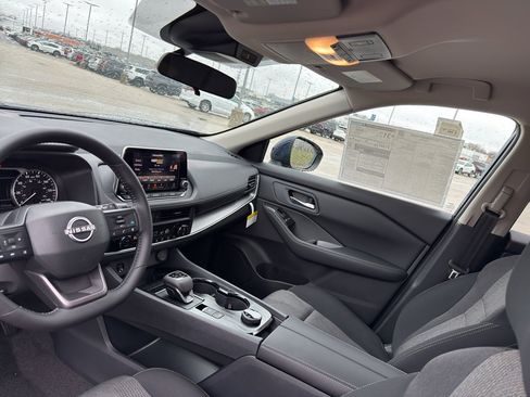 New 2026 Nissan Rogue SV image 25