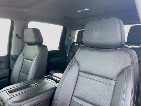 Used 2020 GMC Sierra 2500 Denali w/ Gooseneck/5TH Wheel Package image 14