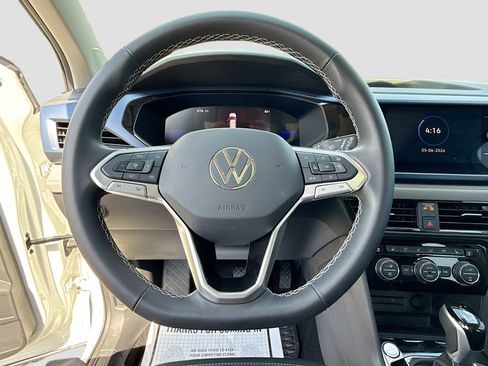Used 2024 Volkswagen Taos SE w/ Panoramic Sunroof Package AWD/4WD image 39