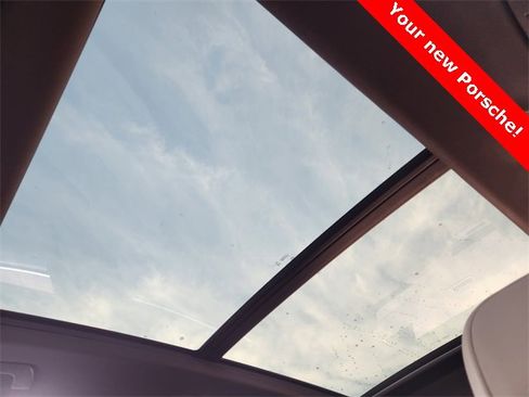 Used 2024 Porsche Cayenne image 21